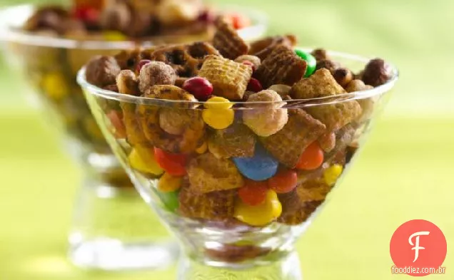 Manteiga de amendoim doce e salgada Chex Mix