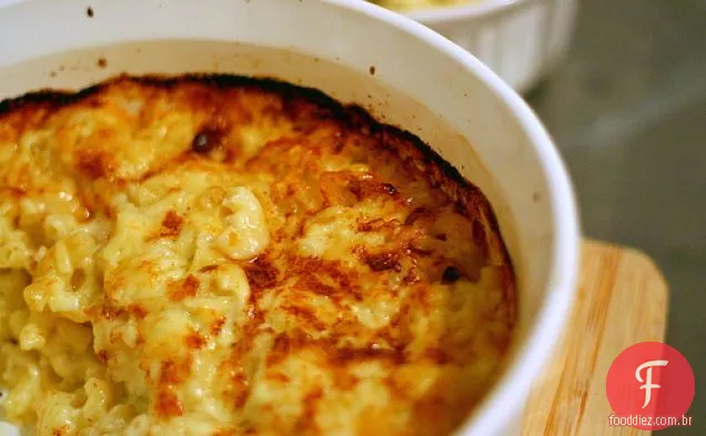 Mais fácil cozido Mac-and-cheese