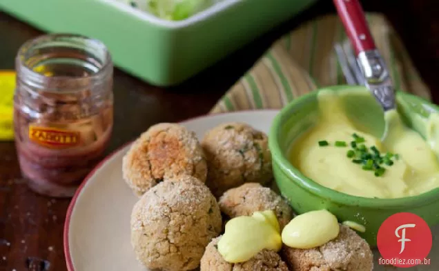 Bolas de peixe Omega 3 (com espadarte, Bacalhau, anchovas e grão-de-bico)