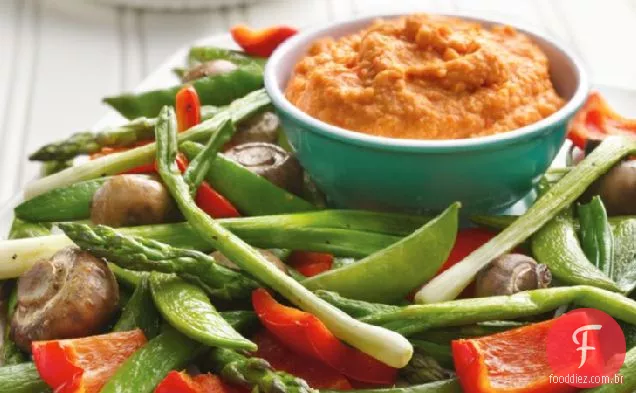 Legumes assados com Hummus de pimenta assada