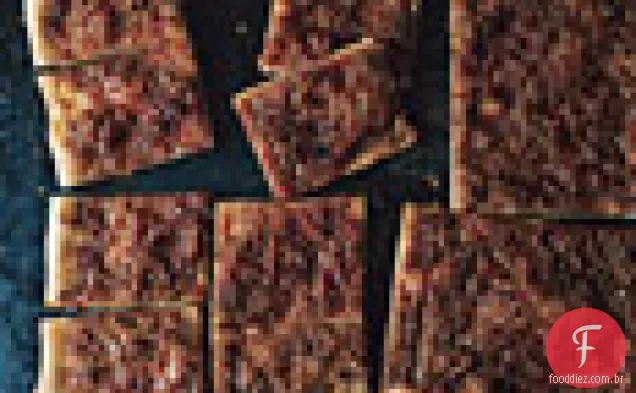 Torta de cebola com mostarda e erva-doce