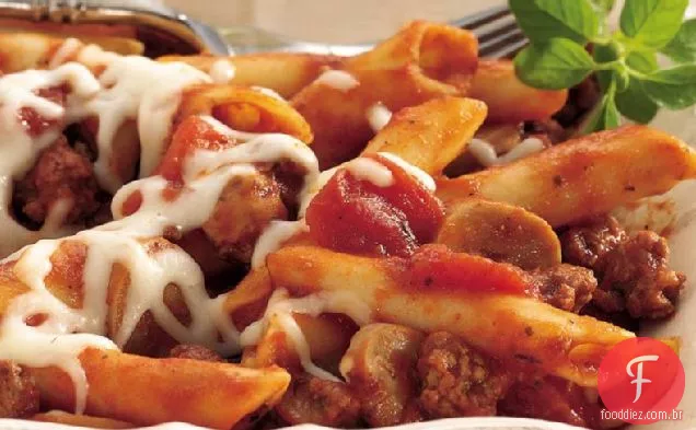 Massa italiana e carne assada