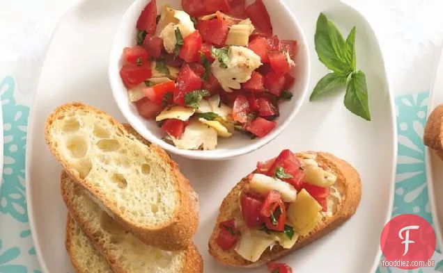 Tomate-Alcachofra Crostini