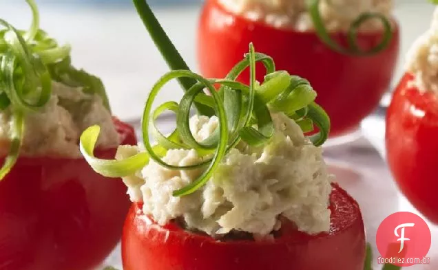 Salada De Frango-Aperitivos De Tomate Recheados