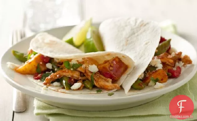 Tacos de frango e vegetais Chipotle