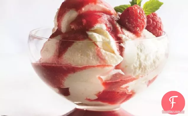 Creme bávaro de Limão Com Molho De Framboesa