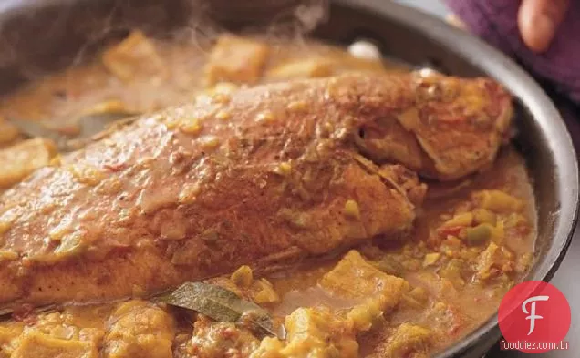 Pargo vermelho e bolinhos