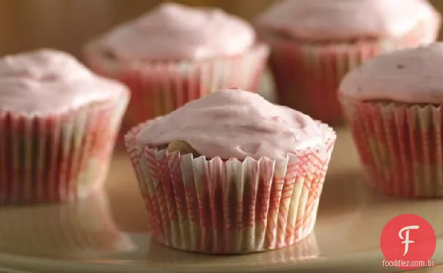 Cupcakes De Morango E Ruibarbo