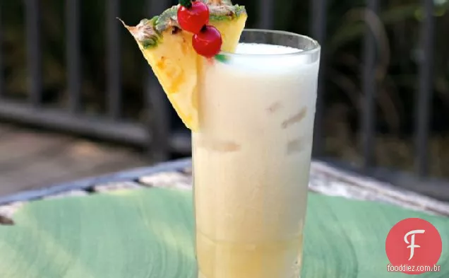 Skinny Piña Colada