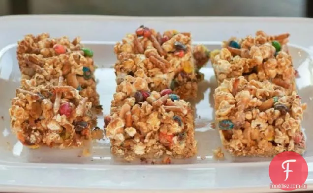 Pipoca e barras de Biscoito De Doces