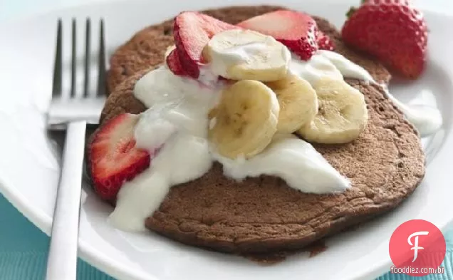 Panquecas de Chocolate com morangos