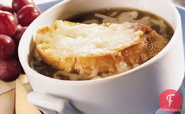 Sopa De Cebola Rápida Gratinada