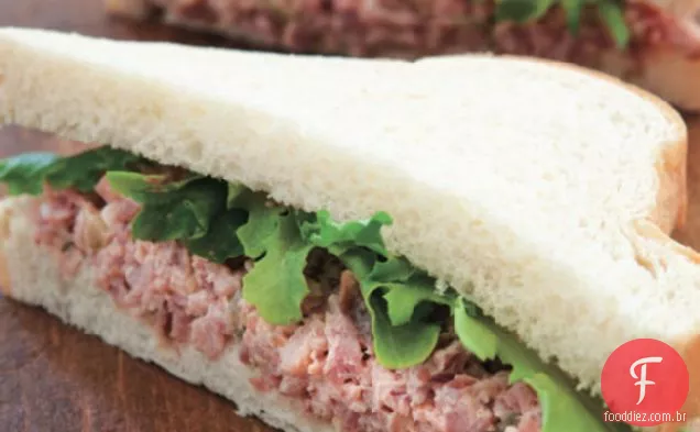 Sanduíche De Salada De Presunto