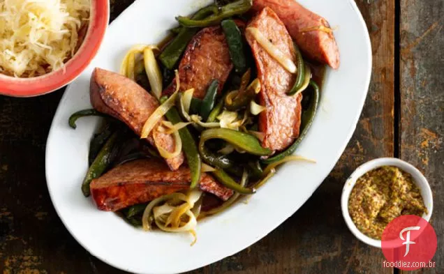 Kielbasa Com Cebolas E Poblanos