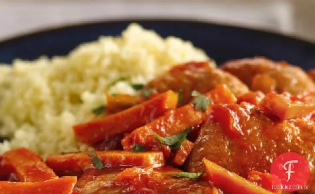 Cuscuz e batata doce com carne de porco