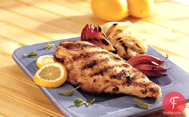 Frango com limão grelhado com Erva-doce e cebola
