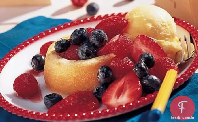 Triplo Berry Shortcakes