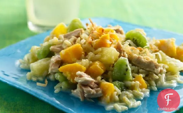 Salada de frutas tropicais, arroz e atum