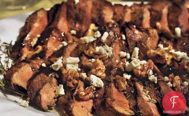 Bifes Balsâmicos Envidraçados Com Maple-Mostarda Com Confete De Queijo Azul-Pecan