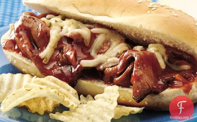Sanduíches De Carne Assada Grelhados Picantes