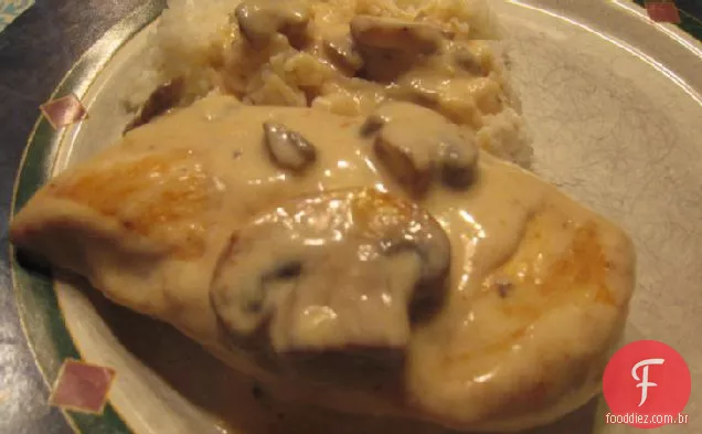 Frango Cremoso Sem Glúten Com Cogumelos