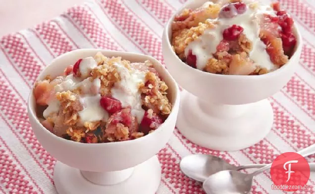 Pêra e cereja crocante com molho de Creme De Amêndoa