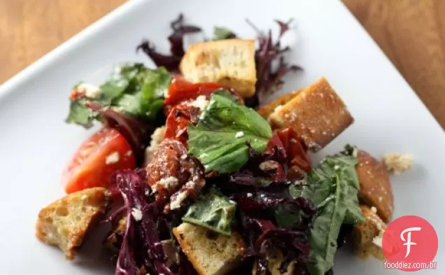 Salada De Tomate Assado Com Croutons