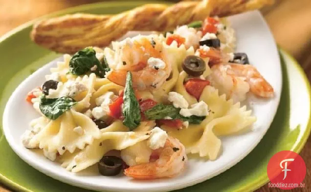 Macarrão Mediterrâneo com camarão