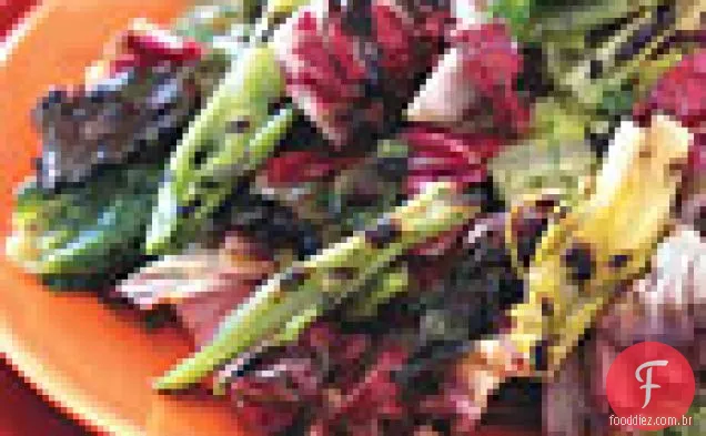 Salada de Radicchio grelhada com molho de xerez e mostarda