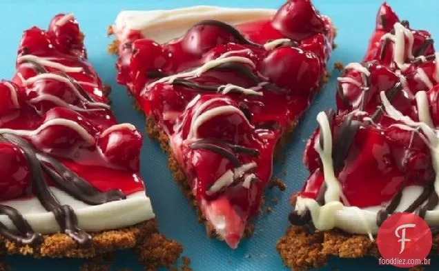 Pizza de creme de cereja com cobertura de Smoking