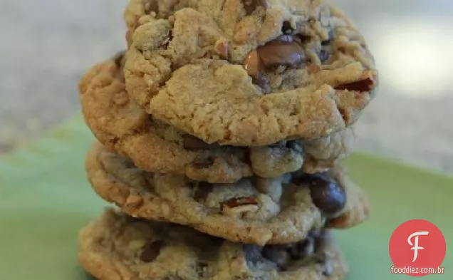 Dulce De Leche Stuffed Chocolate Chip Pecan Cookies