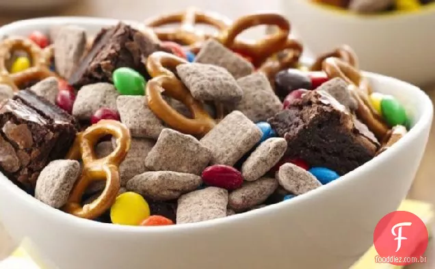 Double Brownie Muddy Buddies ® Mix