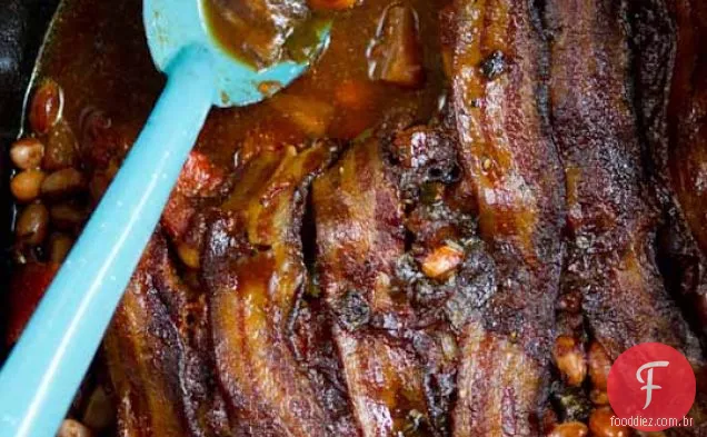Feijão Cozido Em Família Com Receitas De Abacaxi E Bacon Da Th
