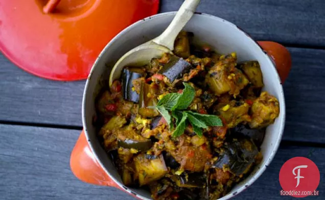 Caril de berinjela com Tamarindo e hortelã