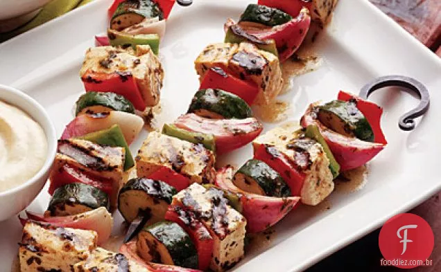 Tofu Cabobs Vegetais Com Molho De Mostarda