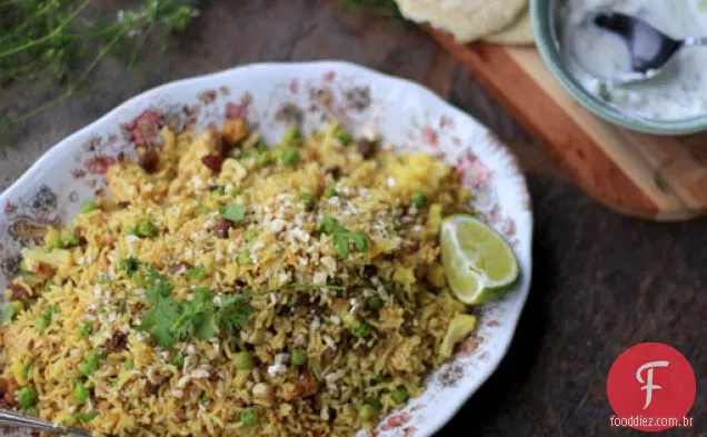 Tempeh Temperado & Couve-Flor Pilaf Vegetariano