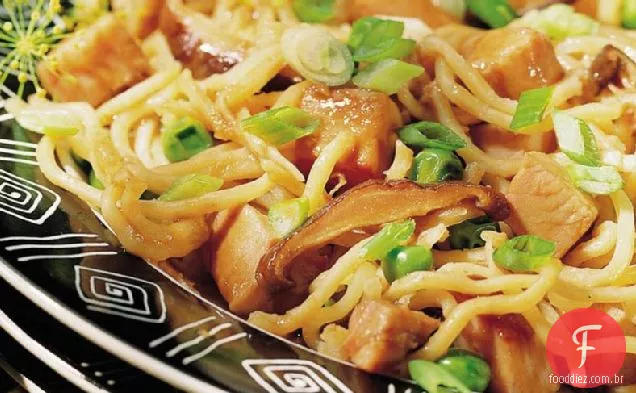 Fumado Peru Lo Mein