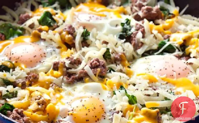 Espinafre de queijo e Frigideira de Hashbrowns de ovo