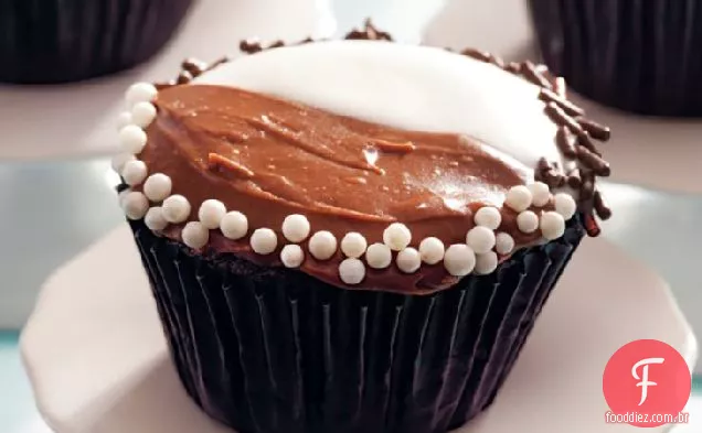 Cupcakes preto e branco