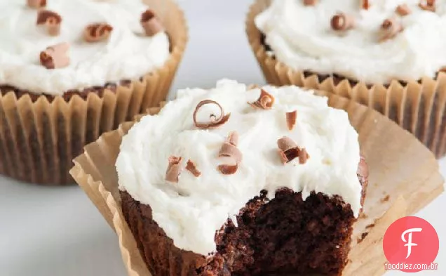 Cerveja Brownie Cupcakes com cerveja Buttercream