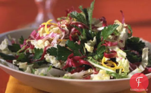 Salada de salsa, Radicchio e repolho napa com vinagrete de limão