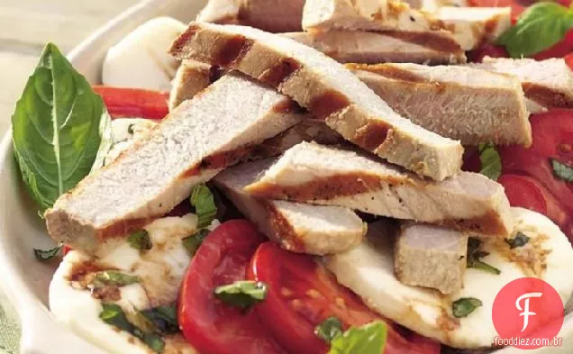 Salada de Atum grelhado, tomate e mussarela