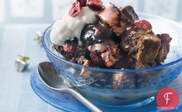 Pudim De Pão De Cranberry Com Chocolate