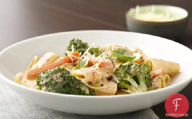 Frango cremoso e Rigatoni