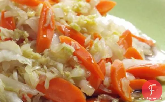 Repolho De Napa E Cenoura Com Receita De Molho De Ostra De Vinho De Arroz