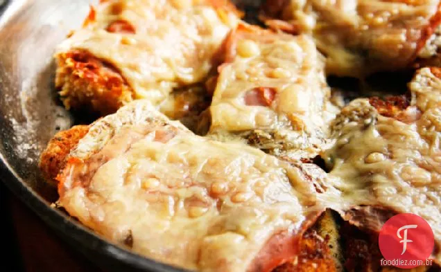 Uma Frigideira Dentro-Para Fora Frango Cordon Bleu