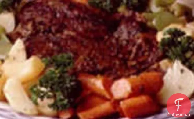 Herbed Pote assado com legumes