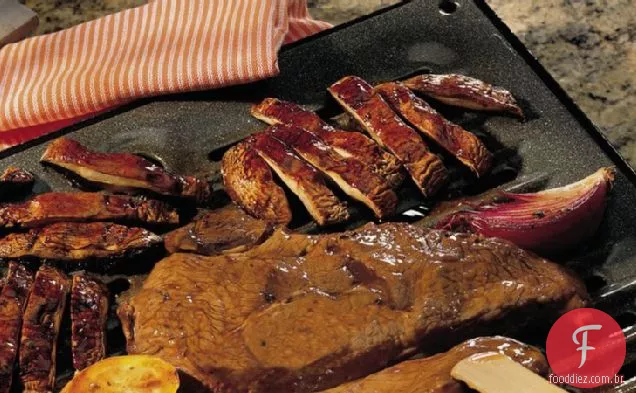 Bife e legumes grelhados do Lombo