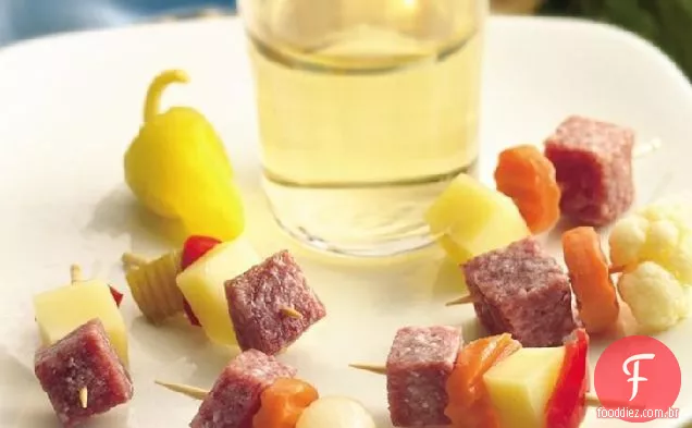 Pequenas mordidas de carne e queijo