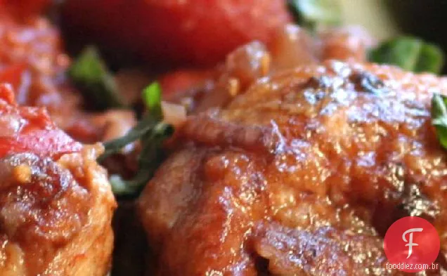Frango Cacciatore com vinho tinto